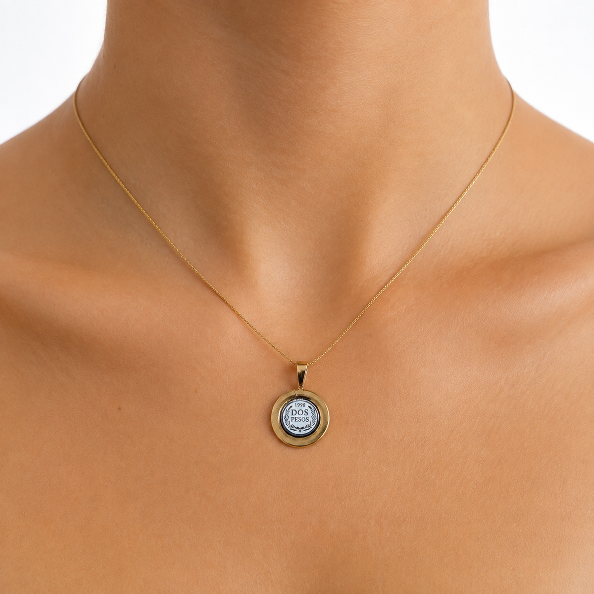 Dos Pesos Coin Pendant model image