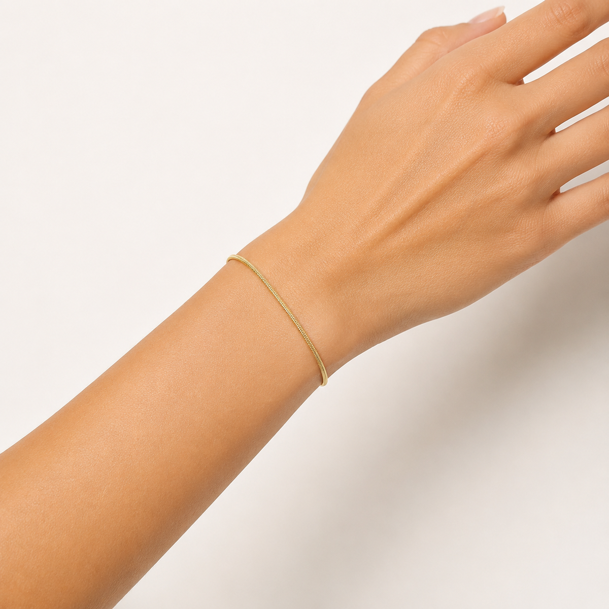 Golden Snake Chain Bracelet model image